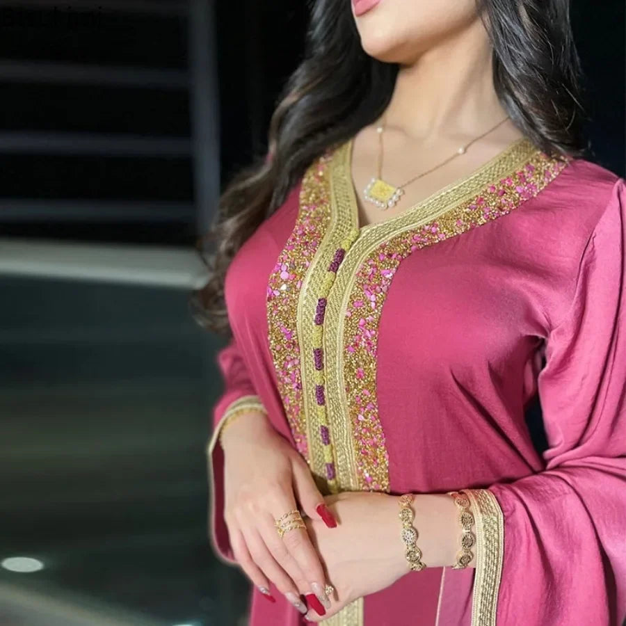 Abaya musulmana per le donne Dubai Jalabiya Abito lungo Abbigliamento islamico Abiti da sera Turchia Moda di lusso Diamante Kaftan Robe Femme