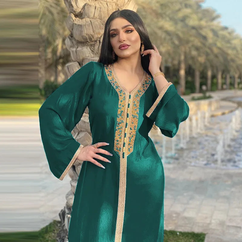 Abaya musulmana per le donne Dubai Jalabiya Abito lungo Abbigliamento islamico Abiti da sera Turchia Moda di lusso Diamante Kaftan Robe Femme